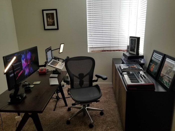 The Ultimate Home Office Setup Guide: 18 Must-Have Items The Essential Guide to Building a Home Office Tech Setup